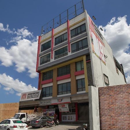 Oyo 666 Mc Hotel Fairview เกซอนซิตี้ ภายนอก รูปภาพ