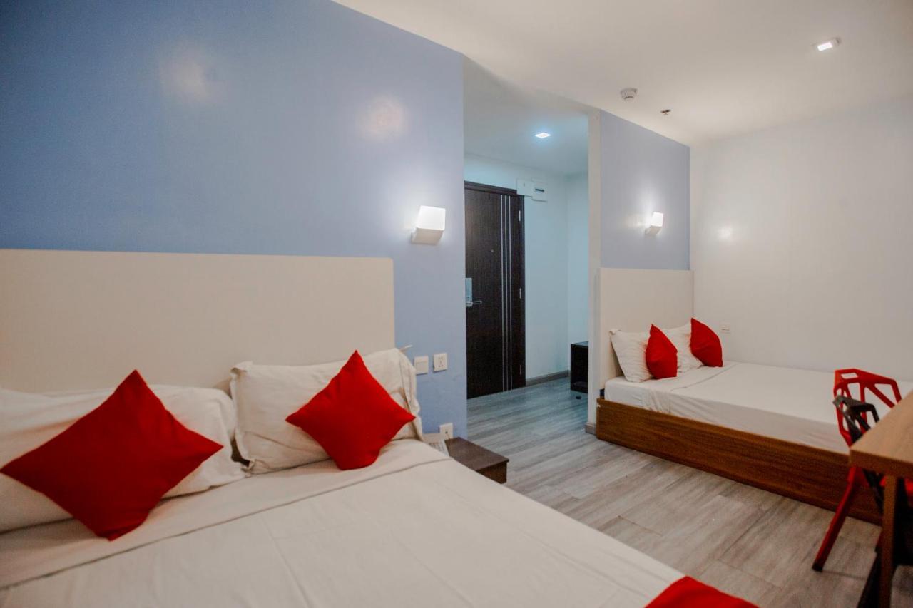 Oyo 666 Mc Hotel Fairview เกซอนซิตี้ ภายนอก รูปภาพ